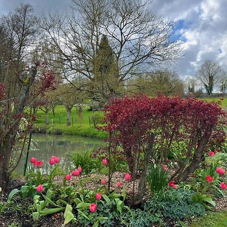 La Petite Campagne Bed & Breakfast Blaru Bagian luar foto
