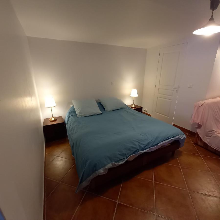 La Petite Campagne Bed & Breakfast Blaru Bagian luar foto
