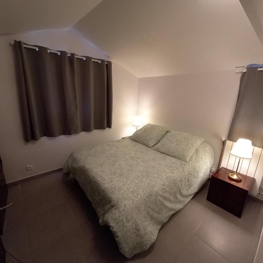 La Petite Campagne Bed & Breakfast Blaru Bagian luar foto